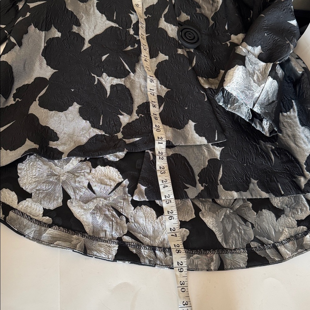 IC By Connie K Black Silver One Button Floral Jacquard Asymmetrical Jacket sz L - Picture 9 of 9